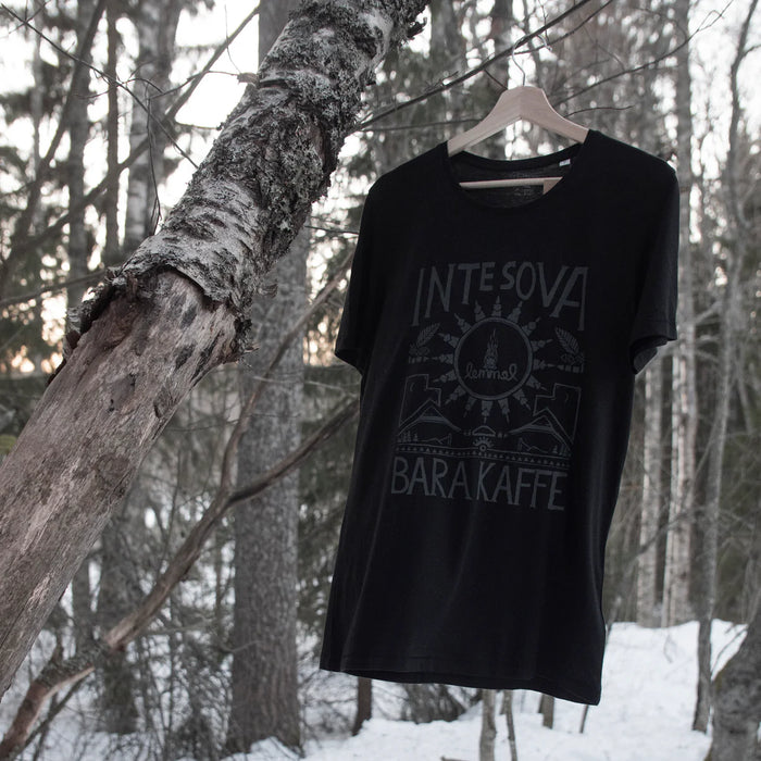 Lemmel Kaffe T-shirt "INTE SOVA" Svart