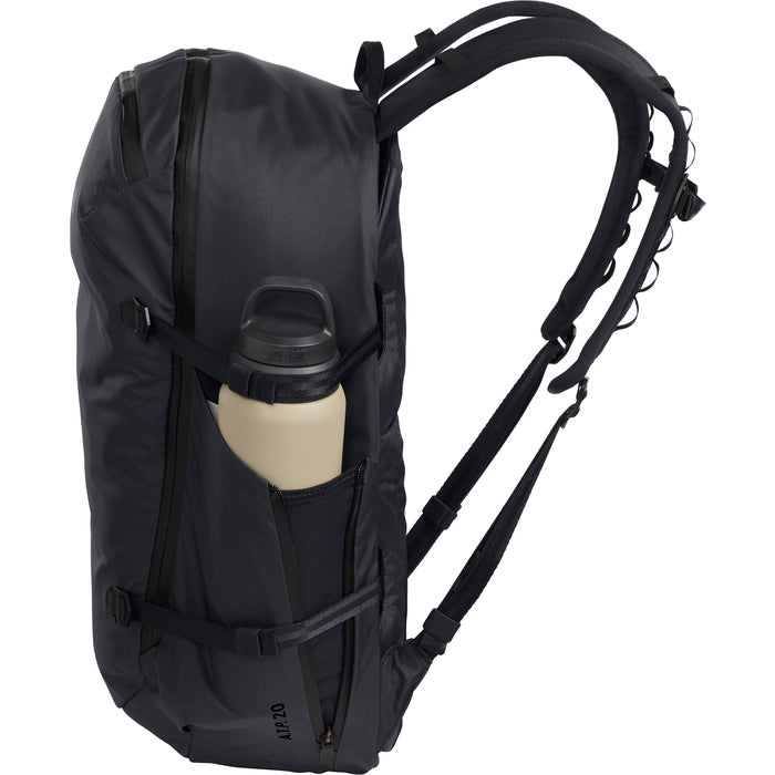 Camelbak Adventure Travel Pack 20L Ryggsäck Vandring Svart